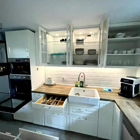 Casa En Junto A Playa Y Tren Holiday home Masnou