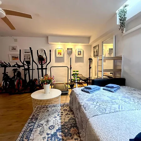 Casa En Junto A Playa Y Tren Holiday home Masnou
