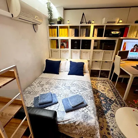 Casa En Junto A Playa Y Tren Masnou
