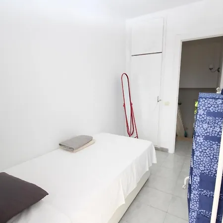 Casa En Junto A Playa Y Tren Masnou
