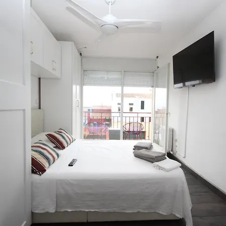 Casa En Junto A Playa Y Tren Holiday home Masnou