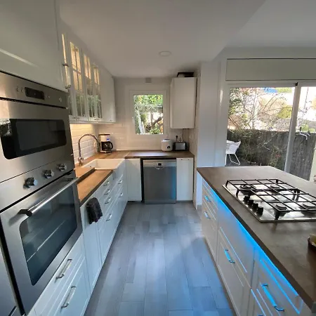 Casa En Junto A Playa Y Tren Сasa de vacaciones *