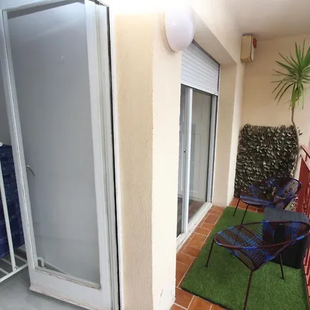 Casa En Junto A Playa Y Tren El Masnou