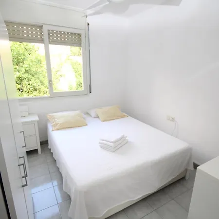 Сasa de vacaciones Casa En Junto A Playa Y Tren *