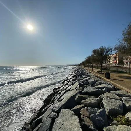 Сasa de vacaciones Casa En Junto A Playa Y Tren